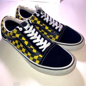 (SOLD) Vans Black/Yellow Checkerboard (Size 10)